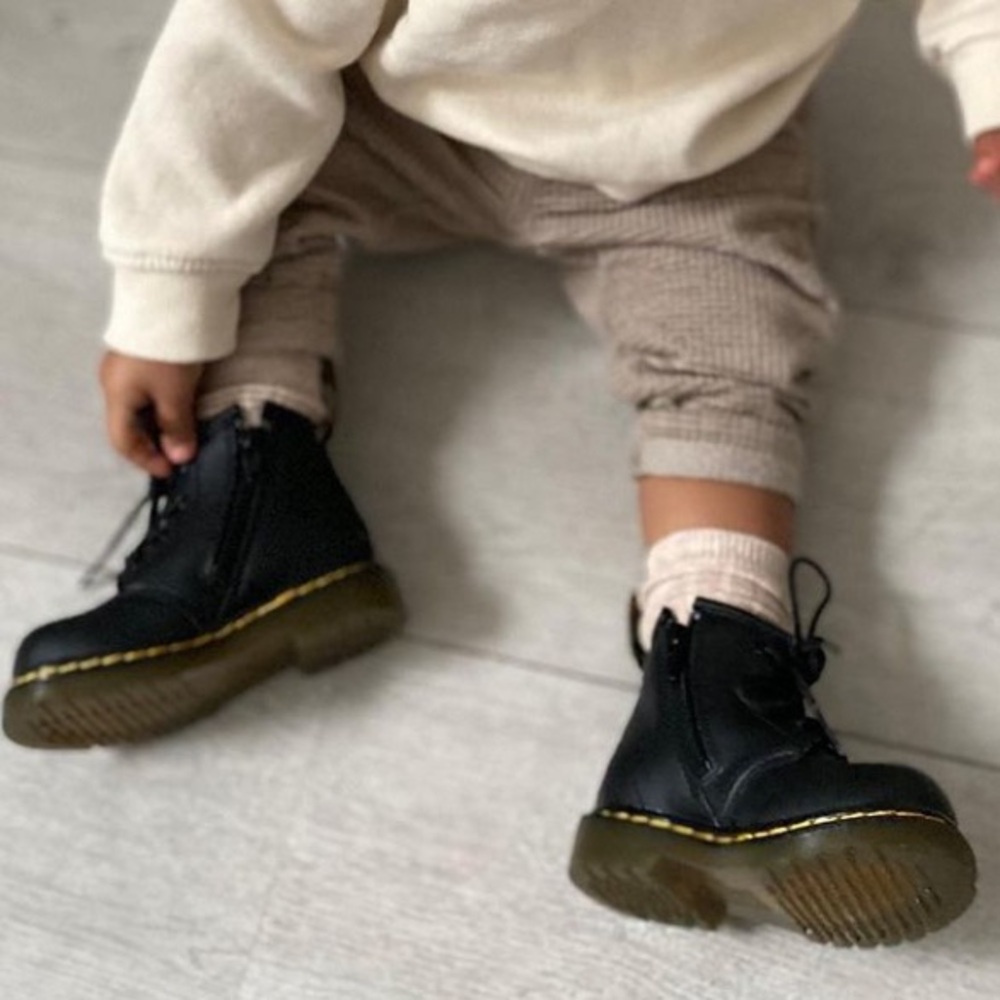 Dr Martens Toddler 1460T Softy T Black Leather Lace-Up Boots Size 7